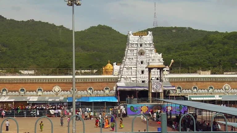 Monthly Car Rental Service in Tirupati - Sevenhills Tours and Travels Premium Cab Package
