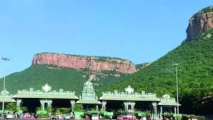 Devotees at Tirumala Temple - Sevenhills Cab Service for Tirupati Pilgrims